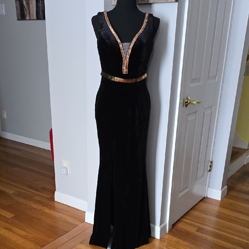 Elegant Black Evening Gown with Gold Accents